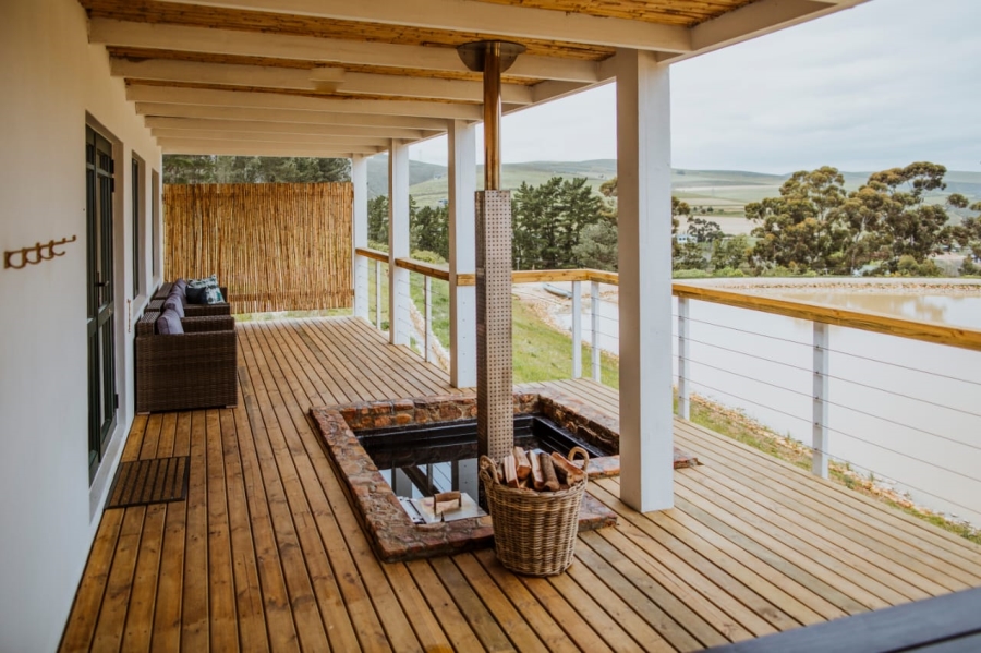 16 Bedroom Property for Sale in Bot River Western Cape